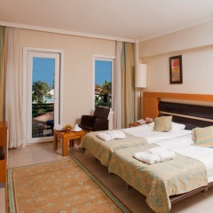 Отель Crystal Flora Beach Resort – All Inclusive комната для гостей фото 2