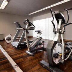 Neat Hotel Avenida Понта-Делгада фитнесс-зал