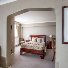The Clarendon Hotel комната для гостей