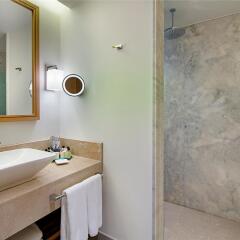 Отель Titanic Deluxe Bodrum - All Inclusive ванная