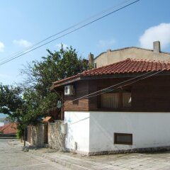 Отель Regina's Guesthouse Болгария, Балчик - отзывы, цены и фото номеров - забронировать отель Regina's Guesthouse онлайн парковка