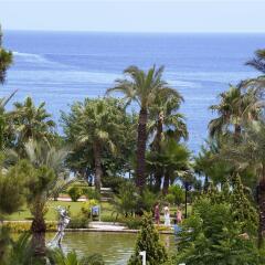 Отель Crystal De Luxe Resort & Spa – All Inclusive пляж фото 2