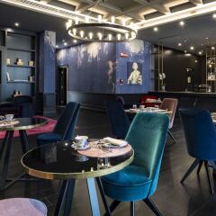 Отель Fifty House Soho гостиничный бар