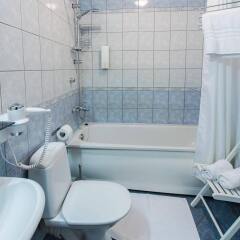 Отель Bearsleys Downtown Apartments Латвия, Рига - отзывы, цены и фото номеров - забронировать отель Bearsleys Downtown Apartments онлайн ванная