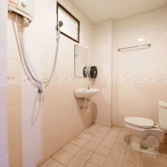 Отель OYO 506 Inter Place Таиланд, Паттайя - отзывы, цены и фото номеров - забронировать отель OYO 506 Inter Place онлайн ванная