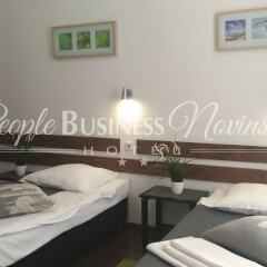 Гостиница PEOPLE Business Novinsky комната для гостей фото 7