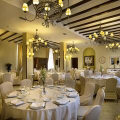 Alcazar De La Reina Hotel