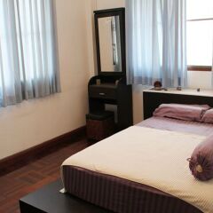 Отель Hypnok Guesthouse Бангкок сауна