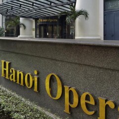Отель Hilton Hanoi Opera городской автобус