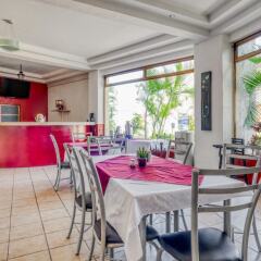 Hotel Guadalajara Express гостиничный бар