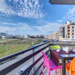 Отель Modern Apt Overlooking Green Area Каура балкон
