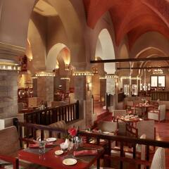 Отель The Cove Rotana Resort питание