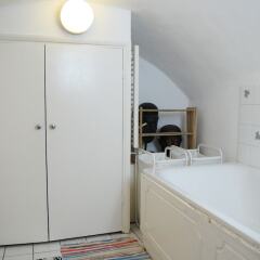 Отель Central 2 Bedroom Pimlico Flat Великобритания, Лондон - отзывы, цены и фото номеров - забронировать отель Central 2 Bedroom Pimlico Flat онлайн ванная