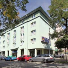 Best Western Macrander Hotel Dresden парковка
