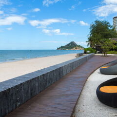 Отель Baan Sansuk Beachfront Condominium Таиланд, Хуахин - отзывы, цены и фото номеров - забронировать отель Baan Sansuk Beachfront Condominium онлайн пляж