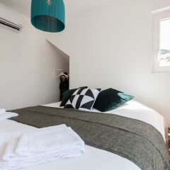 Апартаменты Santa Justa Apartments 24, Downtown Center комната для гостей фото 4