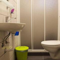 Hush Hostel Lounge Турция, Стамбул - 2 отзыва об отеле, цены и фото номеров - забронировать отель Hush Hostel Lounge онлайн ванная фото 3