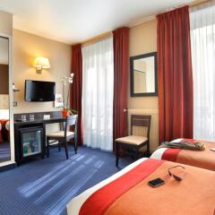 Отель The Originals Hotels Paris Paix République комната для гостей фото 18