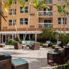 Отель Courtyard by Marriott Aventura Mall с домашними животными