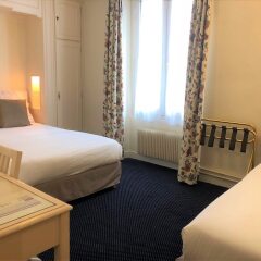 Отель Hôtel de Suez городской автобус