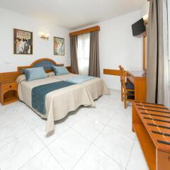 Отель Hostal Marí комната для гостей фото 5