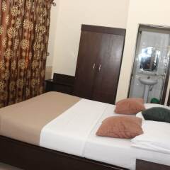 Отель Liz Ani Hotel Annex Нигерия, Калабар - отзывы, цены и фото номеров - забронировать отель Liz Ani Hotel Annex онлайн комната для гостей фото 3