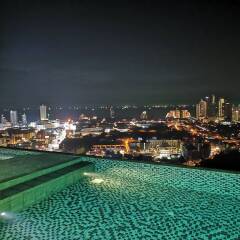 Отель YK Condotel Pattaya Паттайя бассейн