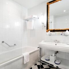 Отель Grand Palace Hotel Латвия, Рига - 1 отзыв об отеле, цены и фото номеров - забронировать отель Grand Palace Hotel онлайн ванная фото 2
