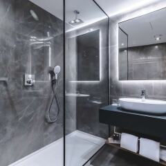 Отель Radisson Blu Hotel, Madrid Prado Испания, Мадрид - 3 отзыва об отеле, цены и фото номеров - забронировать отель Radisson Blu Hotel, Madrid Prado онлайн ванная