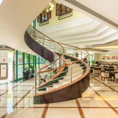 Coral Dubai Deira Hotel гостиничный бар