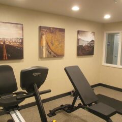 Отель Comfort Suites Hilliard Хиллиард фитнесс-зал фото 2