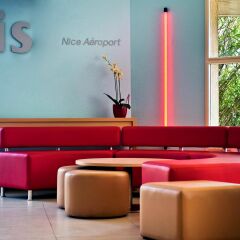 Отель ibis Nice Aéroport Promenade des Anglais Франция, Ницца - 10 отзывов об отеле, цены и фото номеров - забронировать отель ibis Nice Aéroport Promenade des Anglais онлайн развлечения