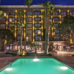 Hotel Lucerna Tijuana бассейн