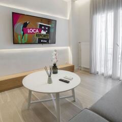 Апартаменты Lovely apartment close to Acropolis by GHH Афины комната для гостей фото 2