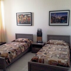 Апартаменты Luxury Seafront Apartment With Pool в номере фото 2