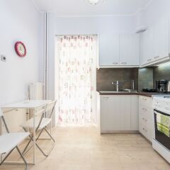 Апартаменты Central & Cozy Apartment With Balcony в номере фото 2