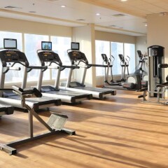 Millennium Plaza Hotel фитнесс-зал фото 4