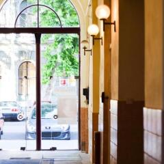 Отель Broadway City Guesthouse
