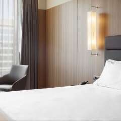 AC Hotel Diagonal L´Illa комната для гостей
