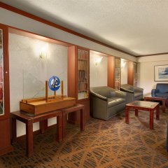 Отель Coast Plaza Hotel & Suites Канада, Ванкувер - отзывы, цены и фото номеров - забронировать отель Coast Plaza Hotel & Suites онлайн удобства в номере