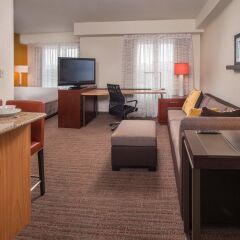 Отель Residence Inn Frederick комната для гостей фото 3