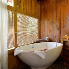 Lodge Roche Tamarin in Saint-Leu, Reunion from 284$, photos, reviews - zenhotels.com bathroom