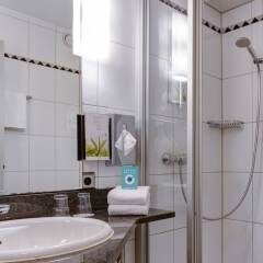 Отель Centro Hotel Nürnberg Германия, Нюрнберг - 3 отзыва об отеле, цены и фото номеров - забронировать отель Centro Hotel Nürnberg онлайн ванная