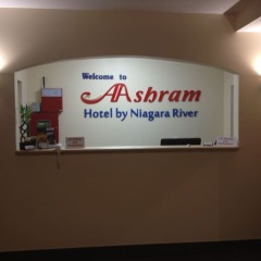 Отель Aashram Hotel by Niagara River США, Ниагара-Фолс - отзывы, цены и фото номеров - забронировать отель Aashram Hotel by Niagara River онлайн интерьер отеля фото 2