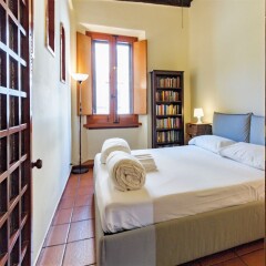 Отель Cozy flat near Colosseum Рим комната для гостей фото 2