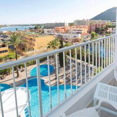 Отель JS Sol de Alcudia балкон