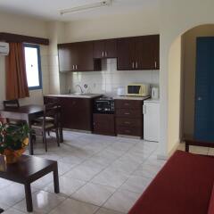 Отель Kefalonitis Hotel Apartments Кипр, Пафос - отзывы, цены и фото номеров - забронировать отель Kefalonitis Hotel Apartments онлайн
