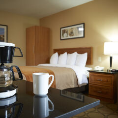 Отель Comfort Inn Brossard в номере