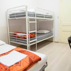Отель Victoria House - Hostel Франция, Ницца - отзывы, цены и фото номеров - забронировать отель Victoria House - Hostel онлайн комната для гостей фото 5