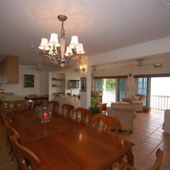 Отель San Cove, Blue Lagoon, Port Antonio 4BR в номере